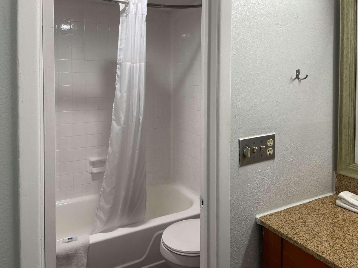 Motel 6 Wytheville Va Buitenkant foto